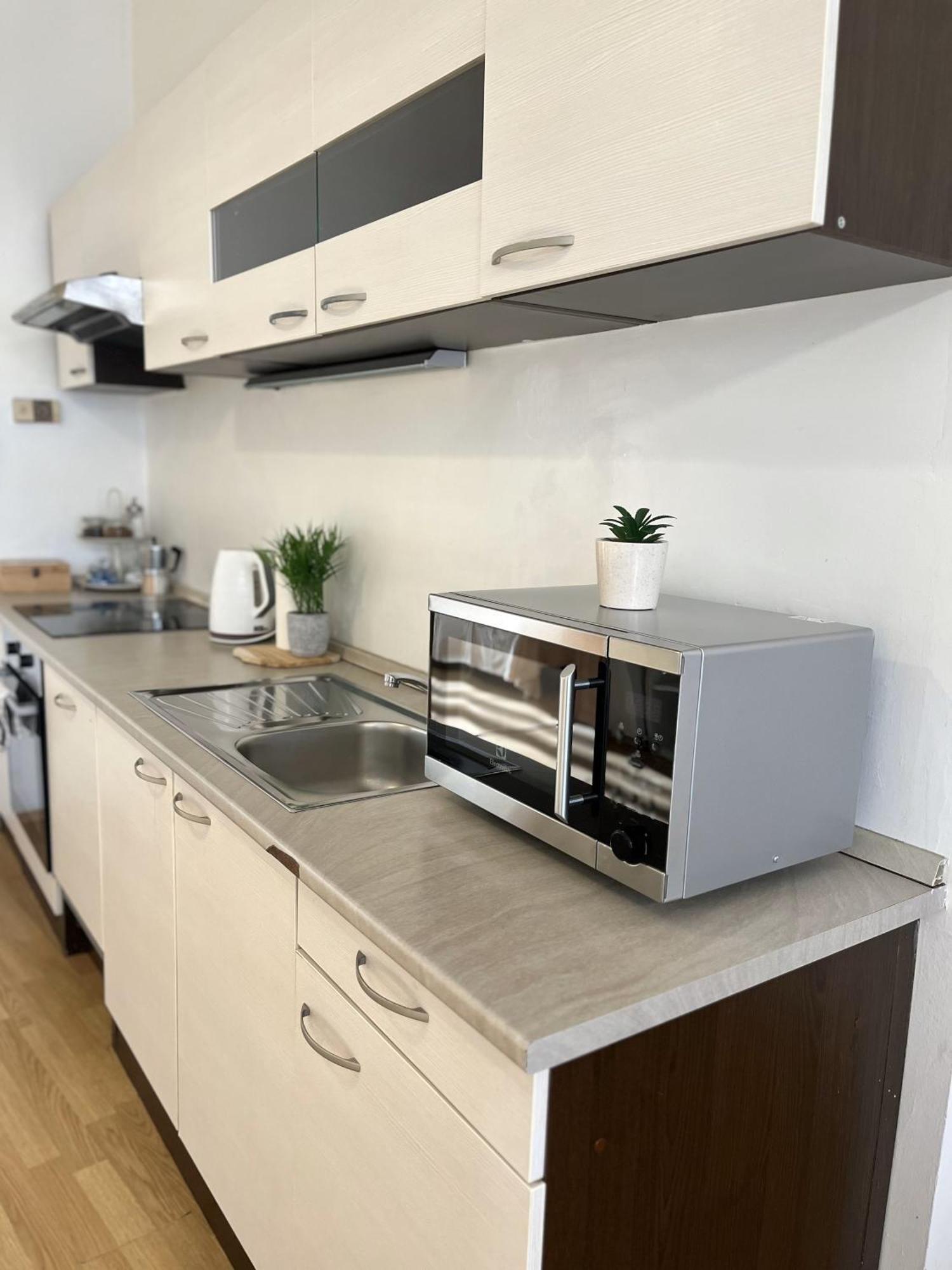 Apartment Olivia - Old Town Братислава Екстериор снимка