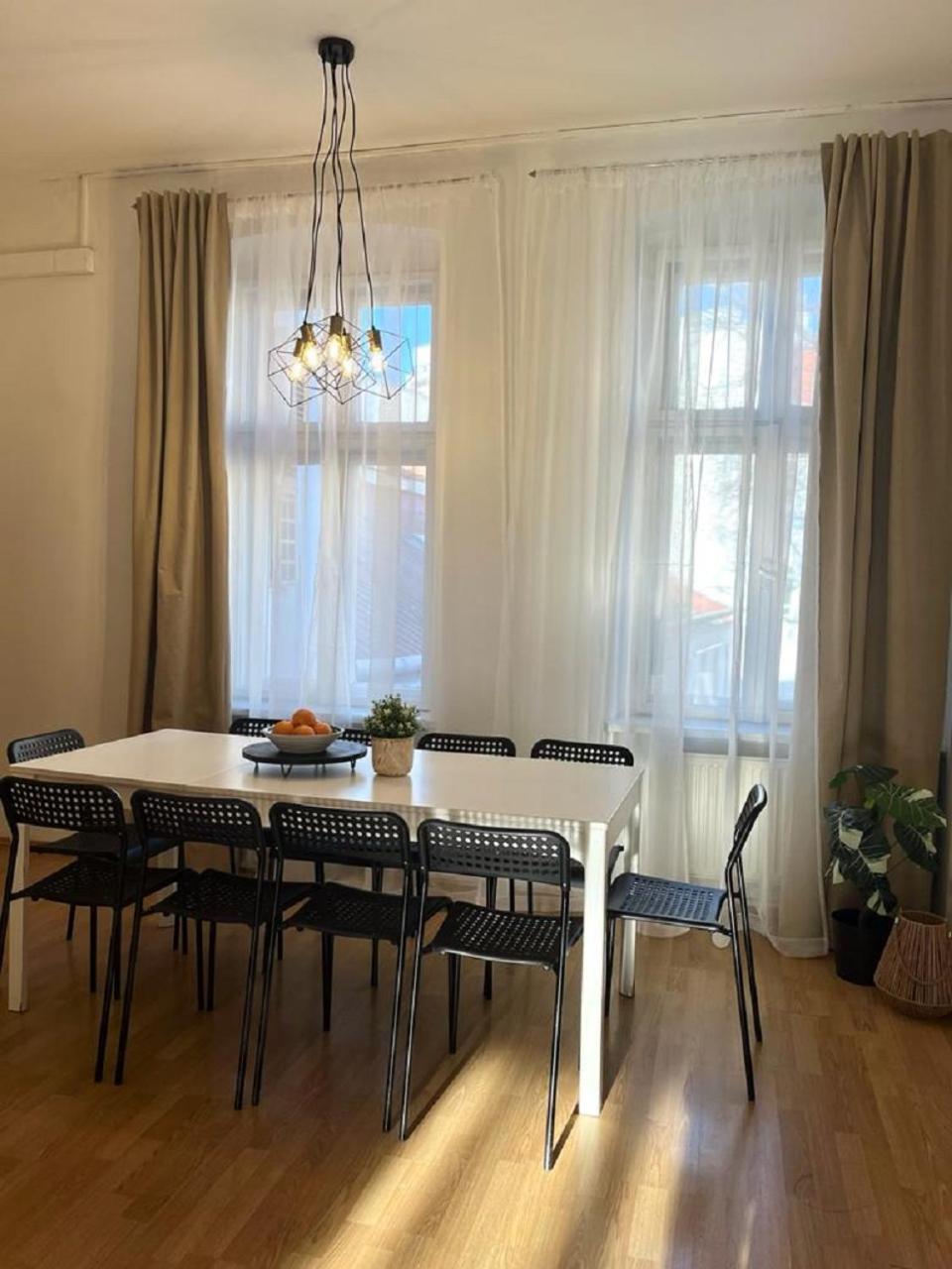 Apartment Olivia - Old Town Братислава Екстериор снимка